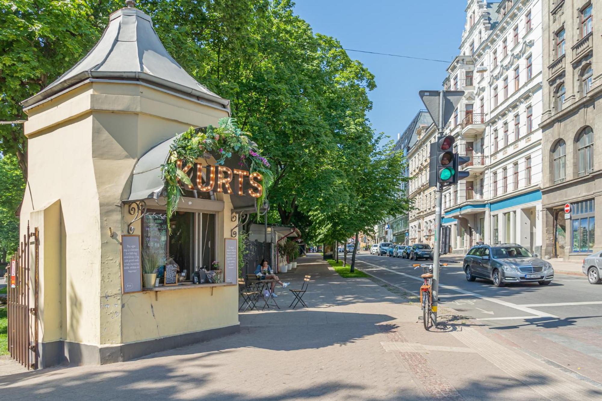 Prestigious Former Library Apartment - Perfect Location Riga Extérieur photo